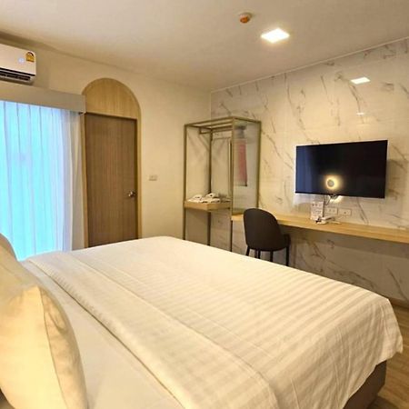 Diya Hotel Bangkok Esterno foto