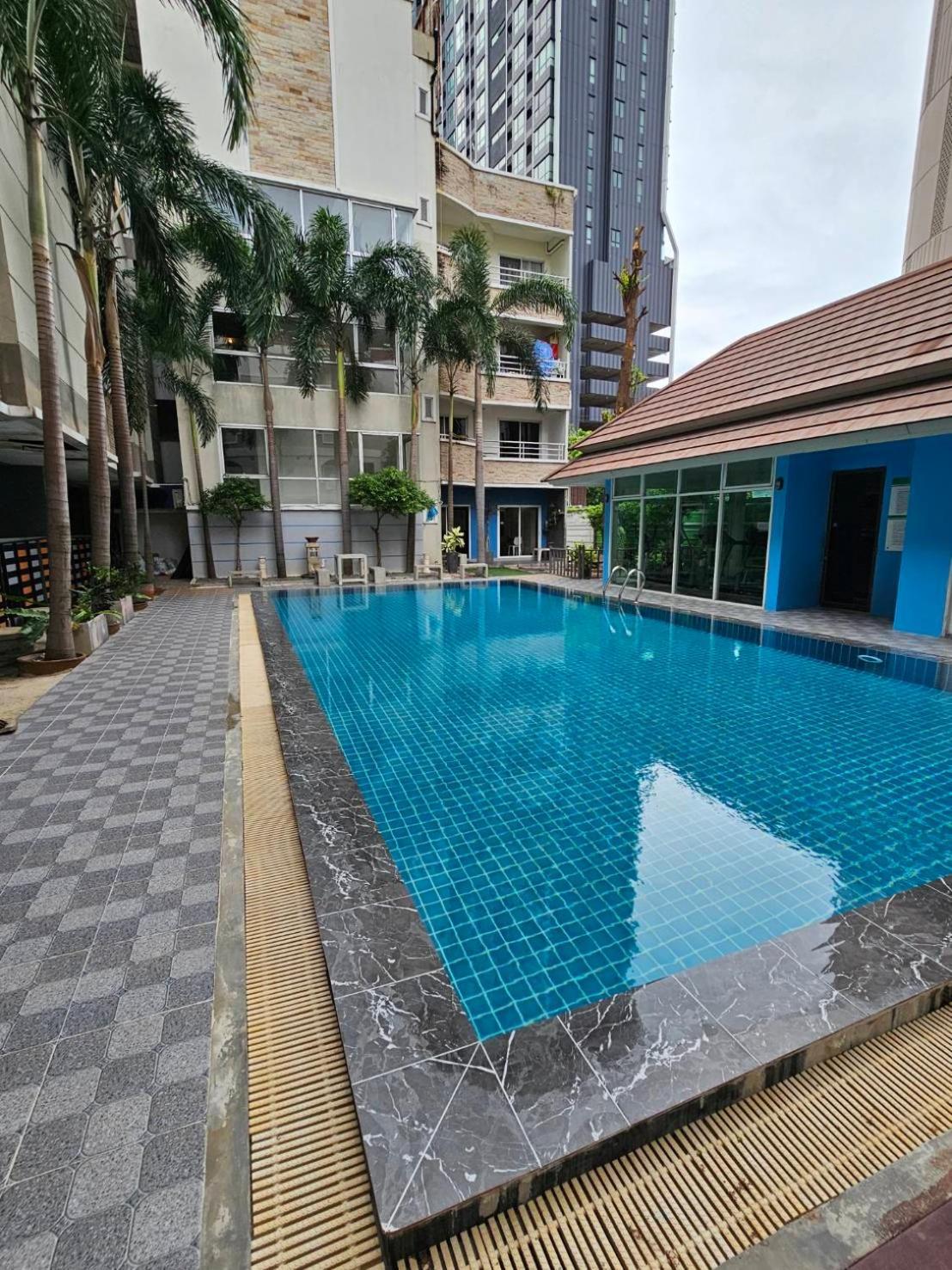 Diya Hotel Bangkok Esterno foto